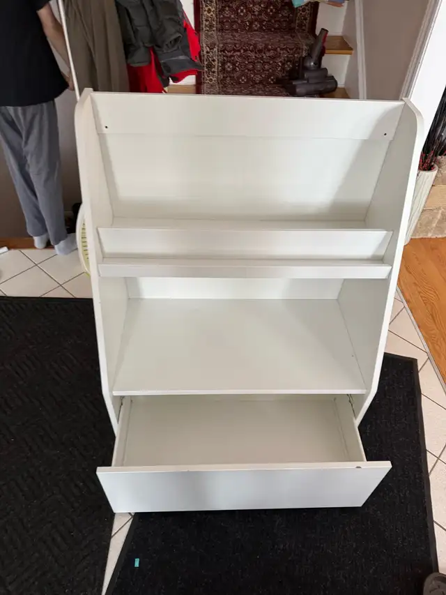 book shelves and storage - IKEA in Bookcases & Shelving Units in Ottawa - Image 4