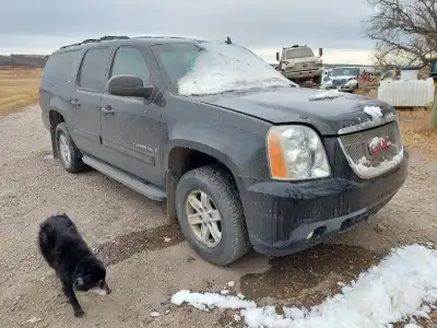Fully loaded including leather. 5.3 code 3. Left fender and bumper cover have light damage. Call or...