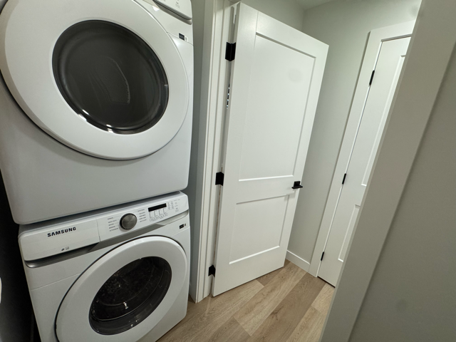 **Beautiful 3Bed 2.5Bath Duplex in Glenwood** in Long Term Rentals in Winnipeg - Image 21