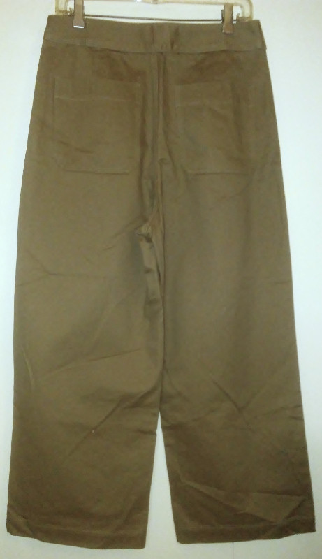 Olive Green Separates - jacket, skirt, cropped pants in Multi-item in Kitchener / Waterloo - Image 4