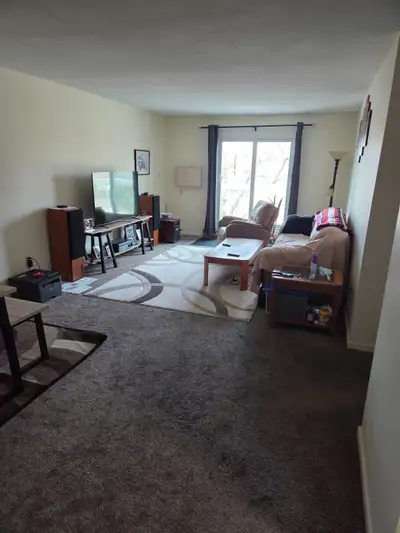 Liking to share my 2 bedroom in south st vital,clean place,ac balcony dishwasher full carpet small q...