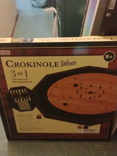 Crokinole board game