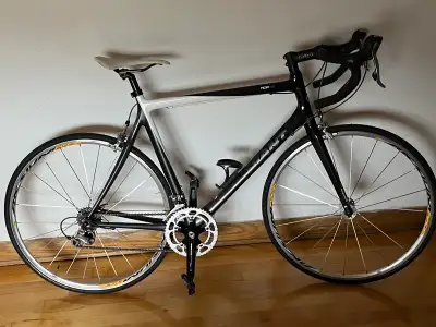 Velo charbon Giant TCR C2-taille 58.5cm, View more