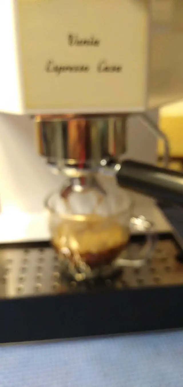vania espresso casa in Quebec in Canada - Image 5
