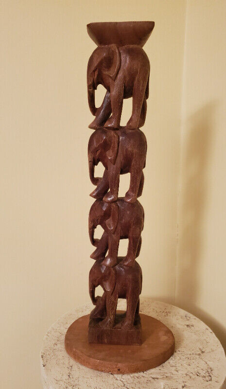 VINTAGE CARVED WOOD SCULPTURE in Arts & Collectibles in City of Toronto