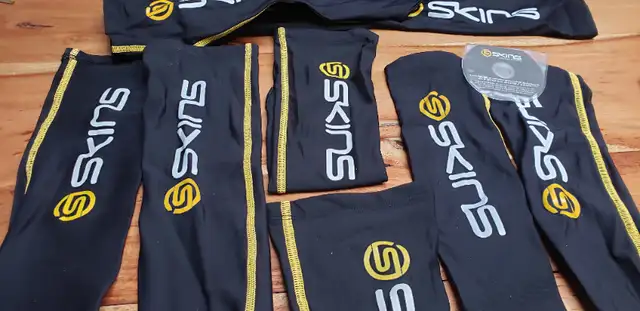 Skins Calf Sleeve Compression Support64661853244033120