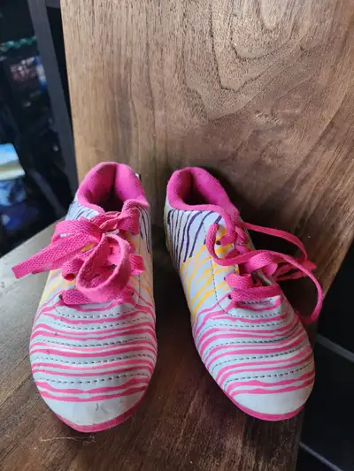 Girls soccer cleats size 9T, View more