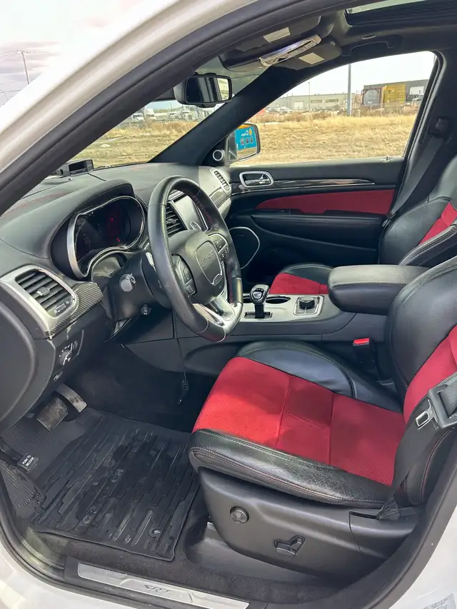 SRT JEEP553848793266268163