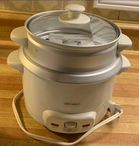 Rice cooker/ Veggie steamer 