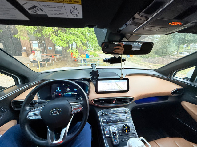 Hyundai Santa Fe Ultimate Calligraphy 2.5 turbo high track in Cars & Trucks in City of Toronto - Image 3
