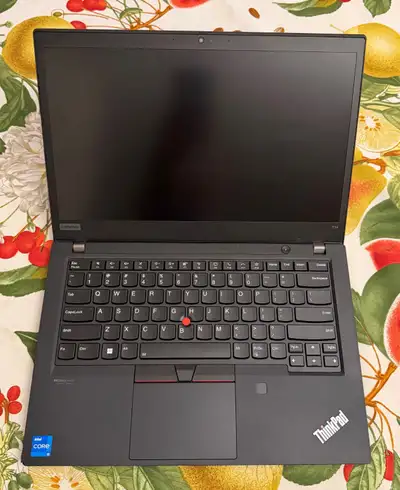 Lenovo ThinkPad T14 G2 Laptop 256gb SSD 8gb Ram *FIRM PRICE*, View more