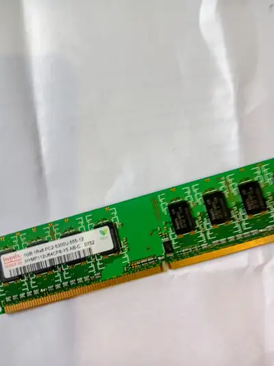 HYNIX ram HYMP112U64CP8-Y5-AB-C Hynix 1GB PC2-5300 DDR2-667MHz, View more