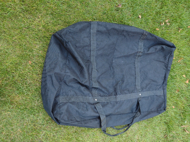 Giant Nylon Carry Bag , $5 in Other in Winnipeg - Image 2