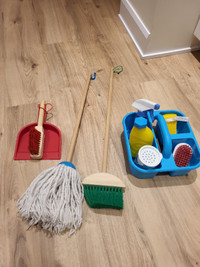 Toy house cleaning kit