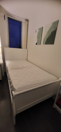 Like New AshleyHome White Twin Bed + mattress + boxspring