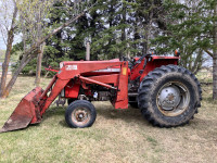 MF275 Diesel Tractor with Loader