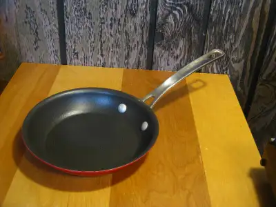 Poêle CIRCULON Q14C 7 1/2 IN/19 CM. Fonctionne sur induction., View more