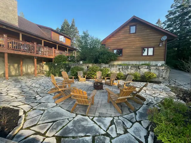 The Lakehouse in Ontario in Canada - Image 2