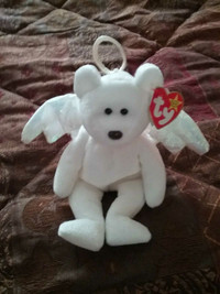 Angel beanie baby "Halo"  never played with