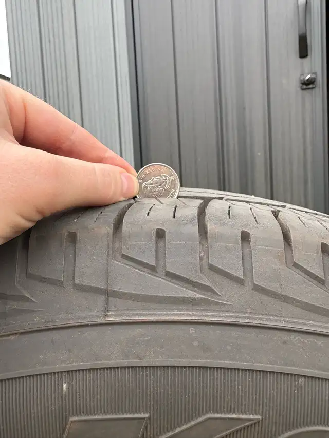 225/70R16 Kelly Tires on Alloy Rims - Fits Honda CR-V in Tires & Rims in Barrie - Image 5