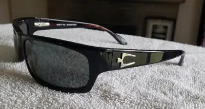 Bulova Branded Arrowhead Tortoiseshell Sunglasses/New, View more