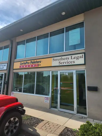 Commercial/Professional Office Space with Warehouse - PRIME NORTH END LOCATION Front Main Floor of U...