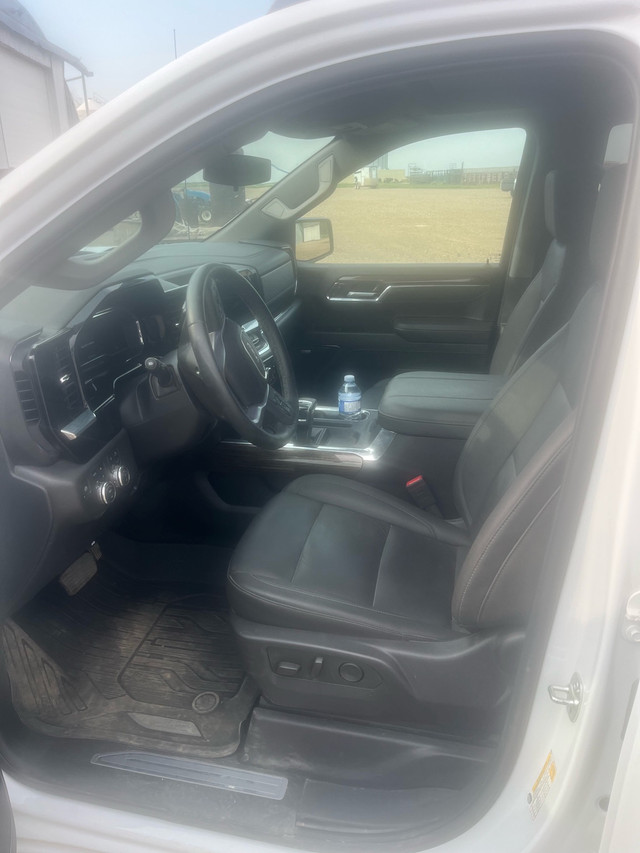 2025 GMC 1500 in Cars & Trucks in Medicine Hat - Image 4