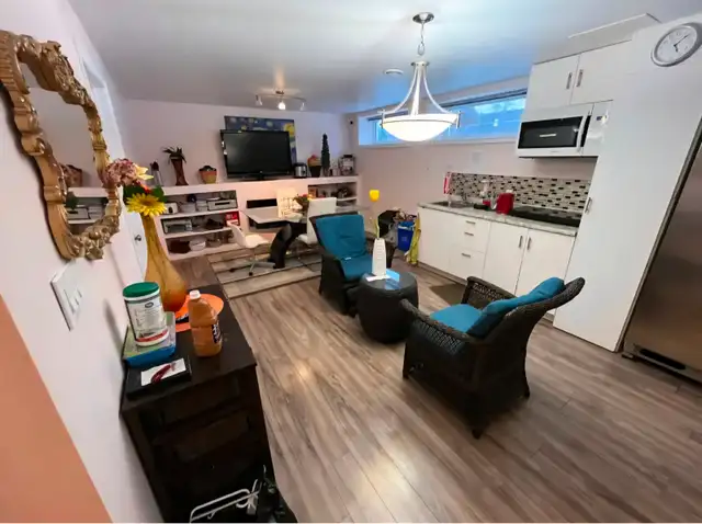 FULLY FURNISHED BEDROOM IN A SAFE, CLEAN & PEACEFUL ENVIRONMENT
