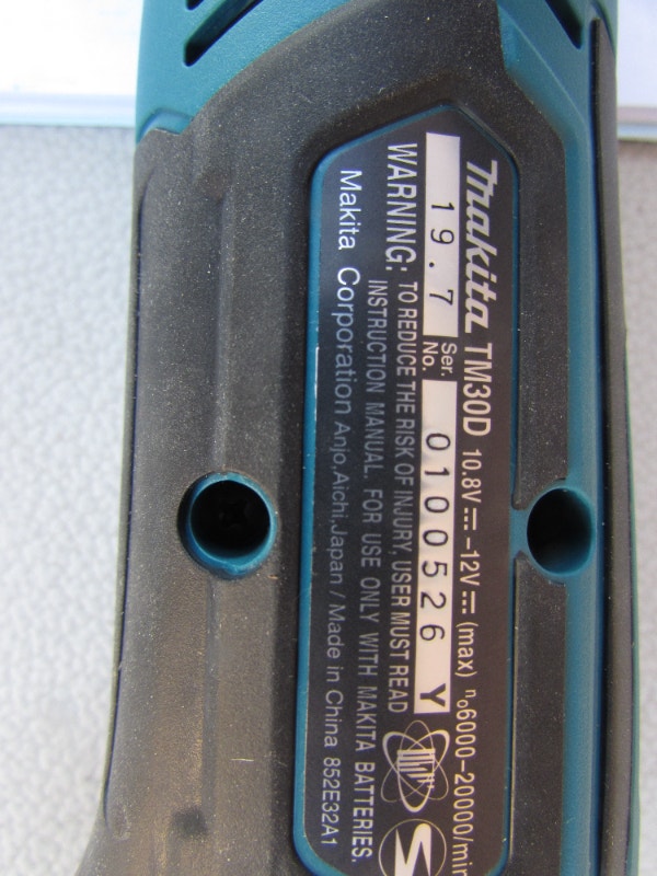 Makita oscillating multi tool 12Volt cxt with 2.0 ah battery Power Tools London Kijiji