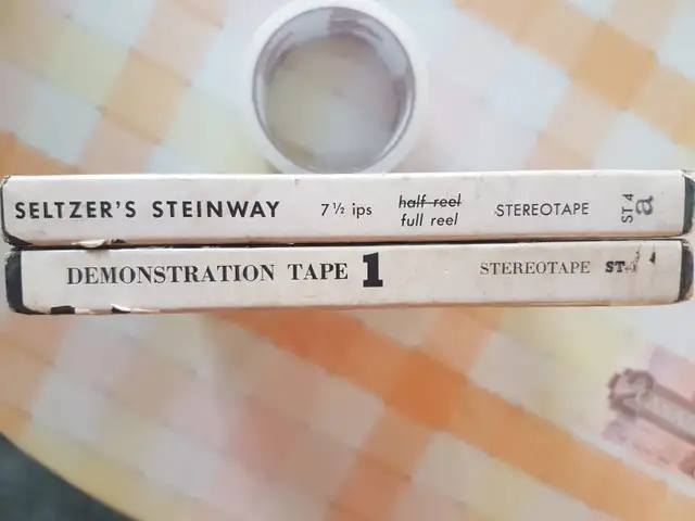 Two  made in USA empty 7" reels with boxes for sale in Pro Audio & Recording Equipment in Markham / York Region - Image 5