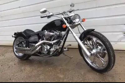 2007 Saxon Firestorm. 96 ci S+S motor, Harley super E carb, Rinehart exhaust, Brembo brakes, Baker 6...