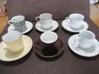 Ensemble de 6 tasses à thé (6 Cups of Tea)