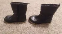 Boots in toddler size 9