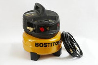 Compresseur Bostitch BT1855K et Kit de cloueuse