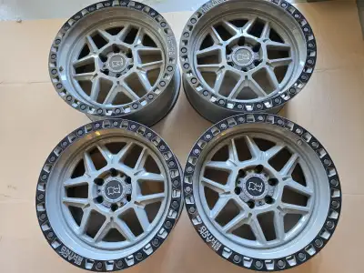 Black Rhino rims in excellent condition. Best for light tracks and big SUVs (was installed on RAM 15...