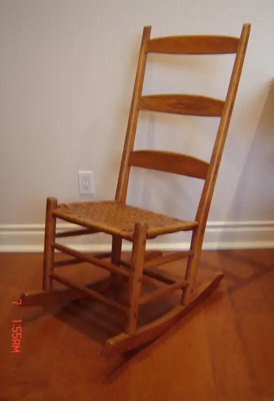 Rare Primitive Quebec Rocker with Woven Bark Seat - Early 1800's in Arts & Collectibles in City of Toronto - Image 3