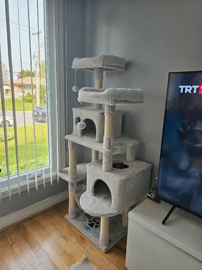 Comme neuf, en très bon état. Mon chat ne l’a preque pas utilisé.