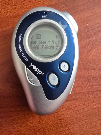 Great condition, fully functional. Cash and pick up. About this item 64 MB built-in flash memory; su...