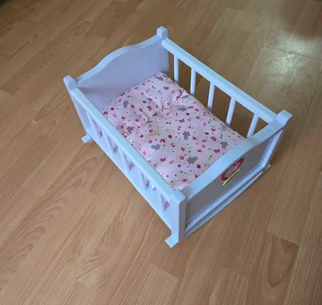 corolle doll cradle in Toys & Games in Muskoka - Image 2