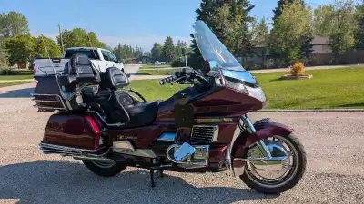 A beautifully maintained and cared for bike that is ready for your next trip. Fully safetied with br...