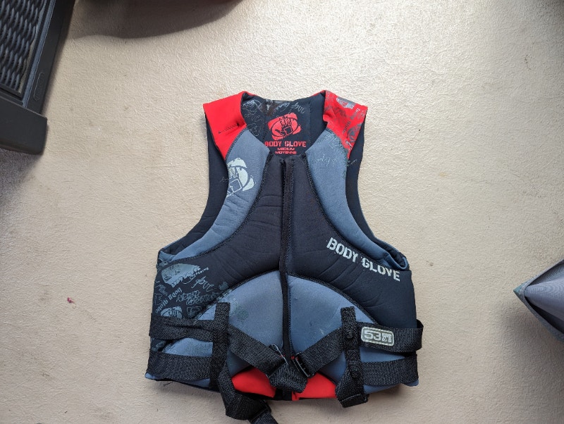 Life Jacket Adult Medium Sports nautiques Ville de Montréal Kijiji