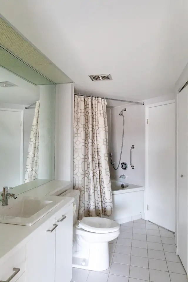 1-bedroom condo for rent -  Ile des Soeurs in Long Term Rentals in City of Montréal - Image 9