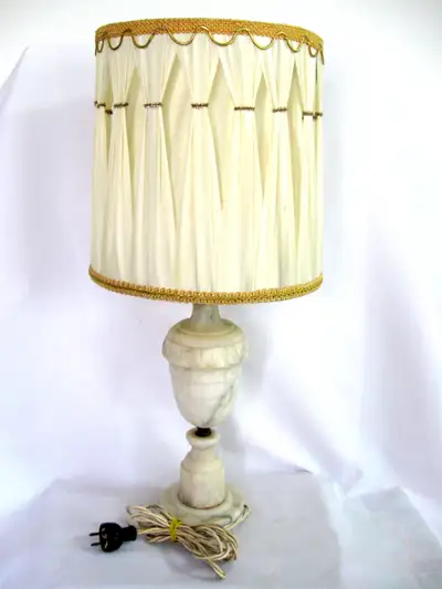 LAMPE DE TABLE en MARBRE VINTAGE MARBLE TABLE LAMP, View more