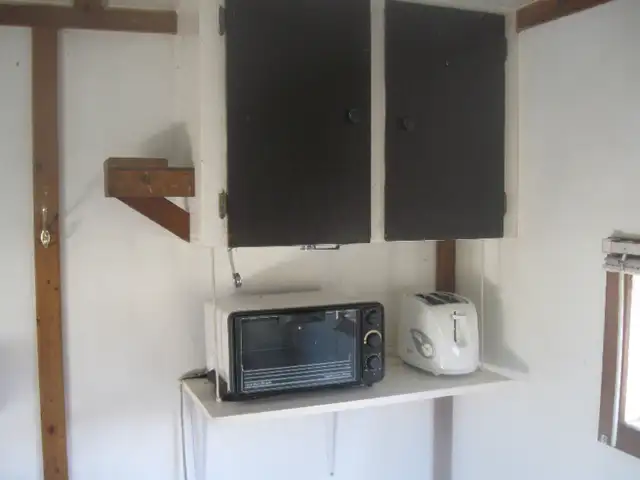 Deluxe Fishing Hut or Tiny House or Studio or.... in Other in Cornwall - Image 10