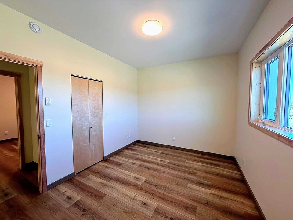2 Bedroom Suite Available for Rent! 5