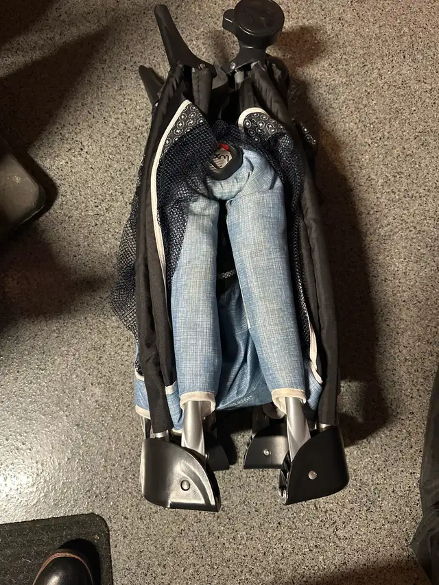  LUX 5-in-1 Infant Newborn Travel Baby Crib -Bassinet sleeper in Cribs in London - Image 4