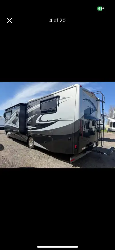 2012 Thor Serrano DIESEL RV 31V Low km 54000 Full body paint Generator Solar on roof Stone counter t...
