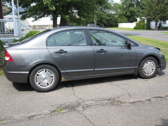 2011 HONDA CIVIC - MANUAL AS-IS 193400KM - NEW STARTER & MUFFLER — photo 2