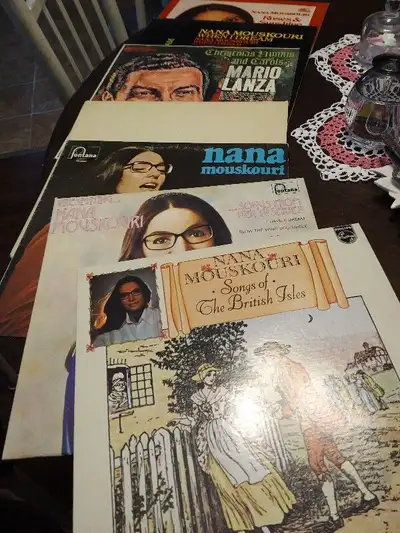 LP from various singers such as :Lanza, Lewis, Armstrong,Elvis ., View more