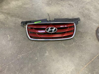  Hyundai Santa Fe Red SUV Grill vent cover